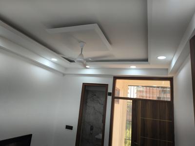 Bedroom Image of 986 Sq.ft 2 BHK Apartment / Flat for sale in Royal Residency, Sector 130 Noida for Rs. 5600000