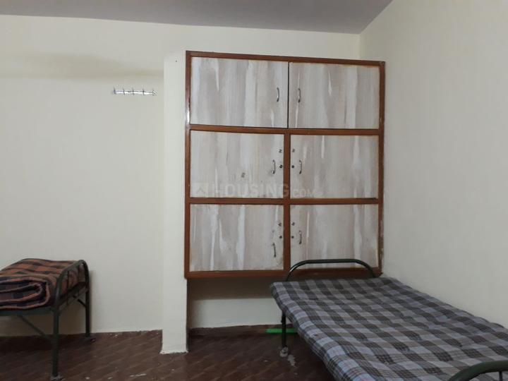 Pradhikaran, Nigdi Bedroom 1