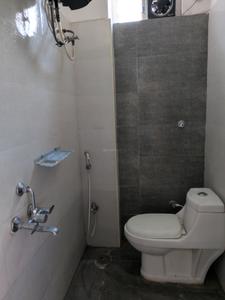 Common Bathroom Image of 1135 Sq.ft 2 BHK Apartment / Flat for rent in Shashikiran SK Akhillam II, Jeedimetla Hyderabad for Rs. 16500