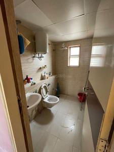 Bathroom Image of 1890 Sq.ft 3 BHK Apartment / Flat for rent in Avirat Silver Gardenia, Gota Ahmedabad for Rs. 22500
