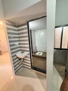 Bathroom Image of 600 Sq.ft 1 BHK Independent House for rent in Rau Indore for Rs. 8500