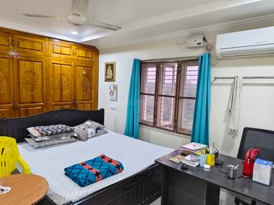 Bedroom Image of 2460 Sq.ft 3 BHK Apartment / Flat for sale in Allapuram Krishna for Rs. 7000000