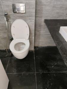 Common Bathroom One Image of 1620 Sq.ft 3 BHK Apartment / Flat for sale in Mahindra Splendour, Bhandup West Mumbai for Rs. 31200000