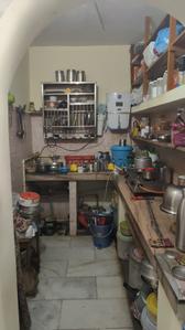 Kitchen Image of 1000 Sq.ft 2 BHK Apartment / Flat for sale in Sector 25 Noida for Rs. 12500000