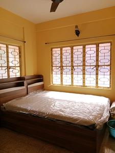 Bedroom Image of 700 Sq.ft 2 BHK Apartment / Flat for sale in Santoshpur Kolkata for Rs. 4000000