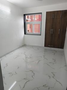 Bedroom Image of 1800 Sq.ft 3 BHK Apartment / Flat for rent in Patparganj New Delhi for Rs. 50000