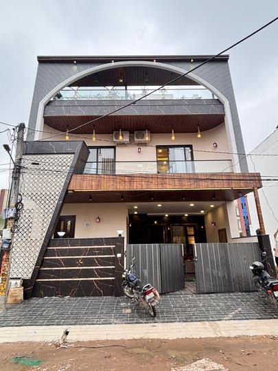 Gandhi Path West Main Image 1