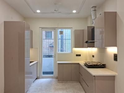 Kitchen Image of 1150 Sq.ft 3 BHK Builder Floor for sale in Paschim Vihar New Delhi for Rs. 26000000