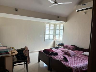 Bedroom Image of 1250 Sq.ft 1 BHK Apartment / Flat for rent in Arunoday Society, Alkapuri Vadodara for Rs. 14000