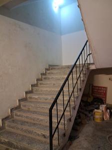 Staircase Image of 540 Sq.ft 1 BHK Apartment / Flat for rent in Sector 73 Noida for Rs. 11000