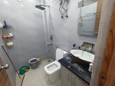 Bathroom Image of 2000 Sq.ft 3 BHK Builder Floor for rent in Sector 41 Noida for Rs. 40000