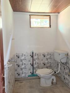 Bathroom Image of 700 Sq.ft 1 BHK Apartment / Flat for rent in Kais Kullu for Rs. 10000