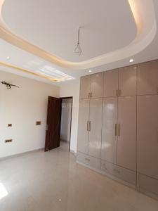 Bedroom Image of 3000 Sq.ft 4 BHK Builder Floor for rent in Sector 72 Noida for Rs. 70000