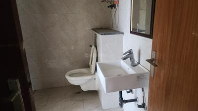 Image of 1955 Sq.ft 3 BHK Apartment / Flat for rent in Sunworld Arista, Sector 168, Noida for Rs. 43000