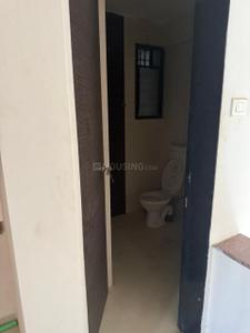 Bathroom Image of 990 Sq.ft 2 BHK Apartment / Flat for rent in Gagan Aviva, Kesnand Pune for Rs. 22000