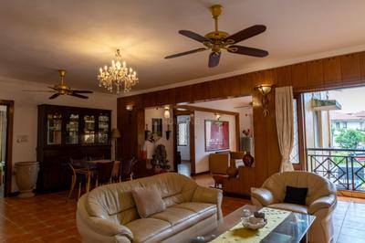 Hall Image of 800 Sq.ft 2 BHK Apartment / Flat for rent in Panjim Goa for Rs. 100000