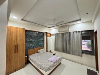Bedroom Image of 2277 Sq.ft 3 BHK Apartment / Flat for sale in Shiv Shivalay Sharnam, Kudasan Gandhinagar for Rs. 15000000