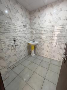 Bathroom Image of 1200 Sq.ft 2 BHK Builder Floor for rent in Omicron 1A Greater Noida for Rs. 22000
