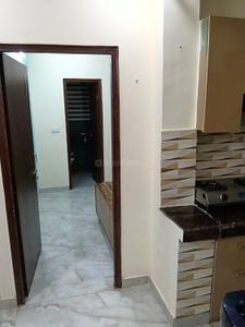 Kitchen Image of 650 Sq.ft 2 BHK Builder Floor for rent in Vaishali Ghaziabad for Rs. 20000