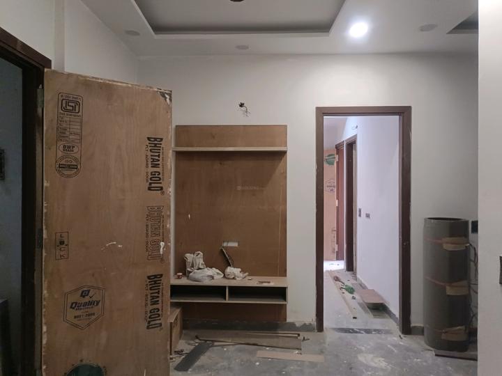 Burari Main Image 1
