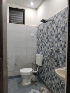 Common Bathroom Image of 750 Sq.ft 2 BHK Apartment / Flat for sale in CI Golf City Apartment, Kambakshpur Noida for Rs. 3083700