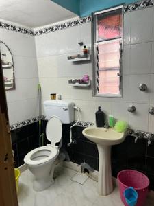Bathroom Image of 650 Sq.ft 2 BHK Apartment / Flat for sale in Naktala Kolkata for Rs. 2200000