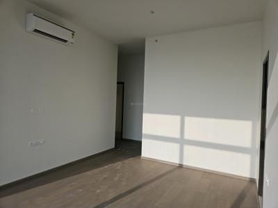 Bedroom Image of 2400 Sq.ft 4 BHK Apartment / Flat for rent in Piramal Mahalaxmi, Worli Mumbai for Rs. 371000