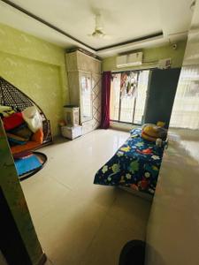 Bedroom Image of 850 Sq.ft 2 BHK Apartment / Flat for sale in Ekta Meadows, Borivali East Mumbai for Rs. 25000000