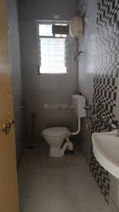 Bathroom Image of 690 Sq.ft 1 BHK Apartment / Flat for rent in Wakad Pune for Rs. 19500