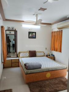 Bedroom Image of 990 Sq.ft 2 BHK Apartment / Flat for sale in Vastrapur Ahmedabad for Rs. 7000000