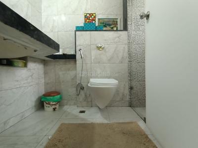 Bathroom Image of 918 Sq.ft 2 BHK Apartment / Flat for sale in Amanora Gold Towers, Hadapsar Pune for Rs. 11000000
