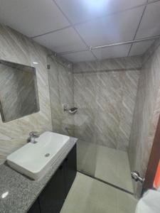 Bathroom Image of 2300 Sq.ft 3 BHK Apartment / Flat for rent in Indraprasth Greens, Shyamal Ahmedabad for Rs. 50000