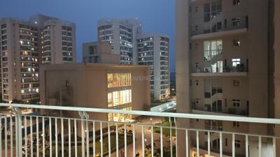 Living Room Image of 1100 Sq.ft 2 BHK Apartment / Flat for rent in BPTP Discovery Park, Sector 80 Faridabad for Rs. 35000