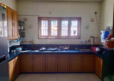 Kitchen Image of 1800 Sq.ft 4 BHK Apartment / Flat for sale in Jagnath Plot Rajkot for Rs. 10500000