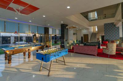 Image of 36000 Sq.ft 8 BHK Villa for sale in Gadota, Jaipur for Rs. 100000000