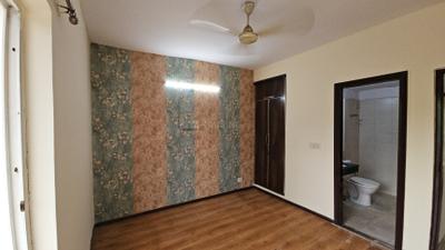 Bedroom Image of 2450 Sq.ft 3 BHK Builder Floor for rent in Sector 76 Faridabad for Rs. 27000