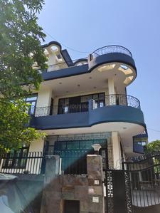 Image of 3200 Sq.ft 9 BHK Villa for sale in Eldeco Ananda, Sector 48, Noida for Rs. 90000000