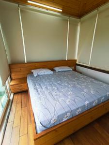 Bedroom Image of 6500 Sq.ft 7 BHK Villa for sale in Prahlad Nagar Ahmedabad for Rs. 120000000