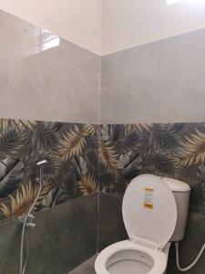Common Bathroom Image of 1176 Sq.ft 3 BHK Apartment / Flat for sale in Poonamallee Chennai for Rs. 8500000