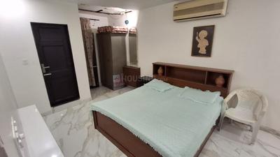Bedroom Image of 2000 Sq.ft 4 BHK Duplex for rent in DDA Sector C Pocket 9, Vasant Kunj New Delhi for Rs. 120000