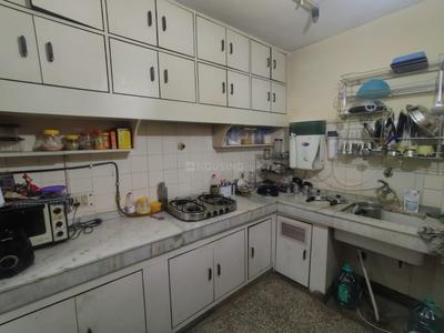 Kitchen Image of 950 Sq.ft 2 BHK Apartment / Flat for rent in Kendriya Vihar, Sector 51 Noida for Rs. 30000