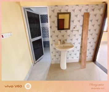 Bathroom Image of 800 Sq.ft 2 BHK Independent House for rent in SUDNA Daltonganj for Rs. 4500
