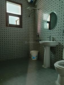 Bathroom Image of 1150 Sq.ft 2 BHK Builder Floor for rent in Sector 66 Mohali for Rs. 25000