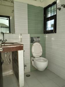 Common Bathroom Image of 1200 Sq.ft 3 BHK Builder Floor for rent in Sector 4 Gurgaon for Rs. 20000