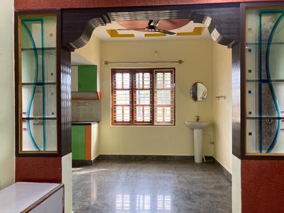 Hall Image of 1200 Sq.ft 2 BHK Independent House for rent in Varanasi Bengaluru for Rs. 24000