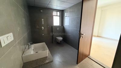 Bathroom Image of 2130 Sq.ft 4 BHK Apartment / Flat for rent in Virasha Nisarga, Gulmohar Colony Bhopal for Rs. 60000