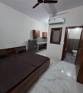 Bedroom Image of 400 Sq.ft 1 RK Studio for rent in Sector 10A Gurgaon for Rs. 17000