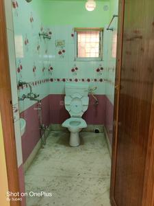 Bathroom Image of 852 Sq.ft 2 BHK Apartment / Flat for sale in Picnic Garden Kolkata for Rs. 4000000