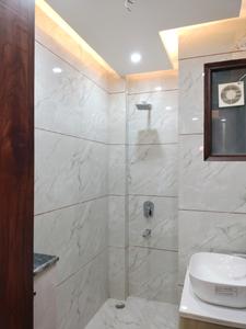 Common Bathroom Image of 1260 Sq.ft 3 BHK Builder Floor for sale in BPTP District 3, Sector 85 Faridabad for Rs. 14600000