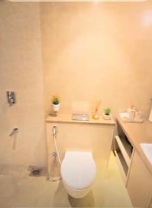 Bathroom Image of 936 Sq.ft 2 BHK Apartment / Flat for sale in Kalpataru Vivant, Jogeshwari East Mumbai for Rs. 30000000